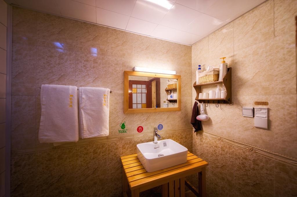 德钦Huksum House公寓 外观 照片