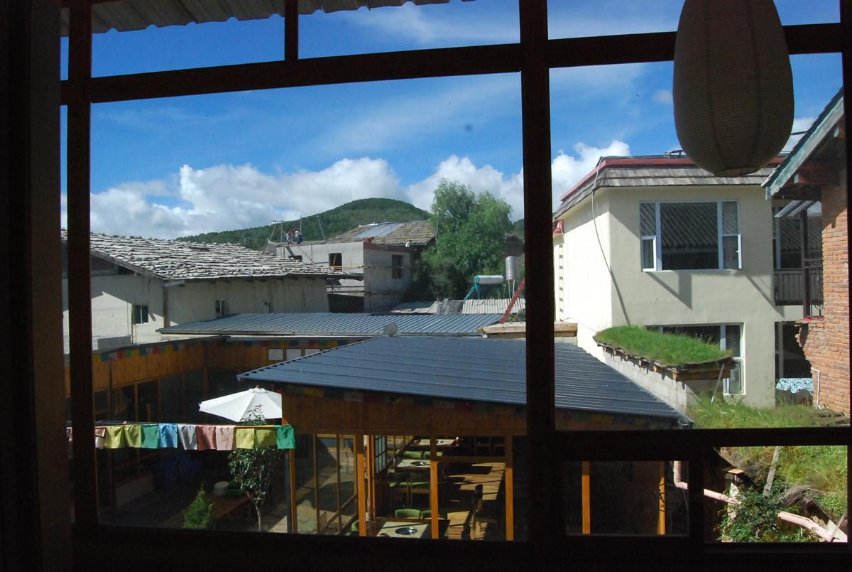 德钦Huksum House公寓 外观 照片