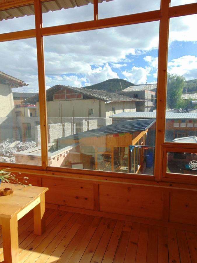 德钦Huksum House公寓 外观 照片